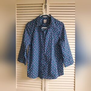 Chico's Navy and Teal Patterned No Iron Shirt Size 1 (8/10)